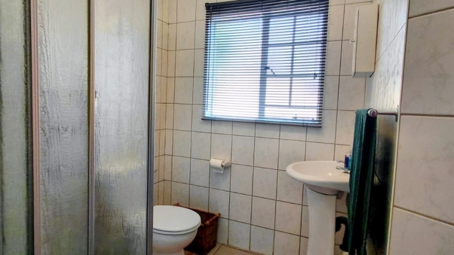 3 Bedroom Property for Sale in Safari Gardens North West